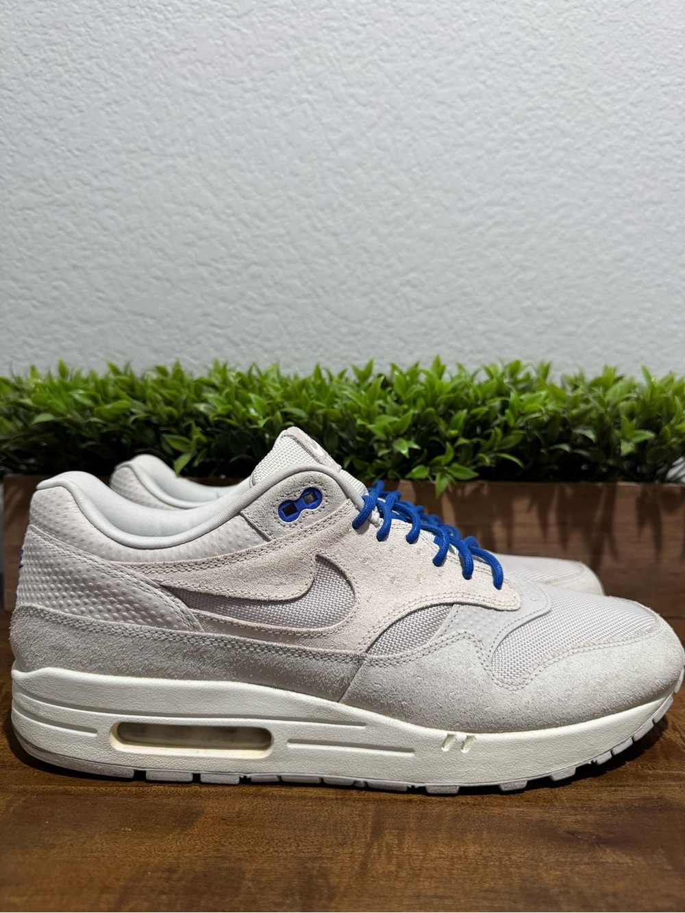 Nike Air Max 1 Premium “Pure Platinum” White Racer Blue 875844-011 Mens Size 13